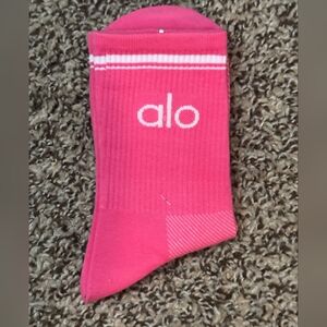 Alo Yoga Unisex Half-Crew Socks Pink And White New Without Tags Size Medium